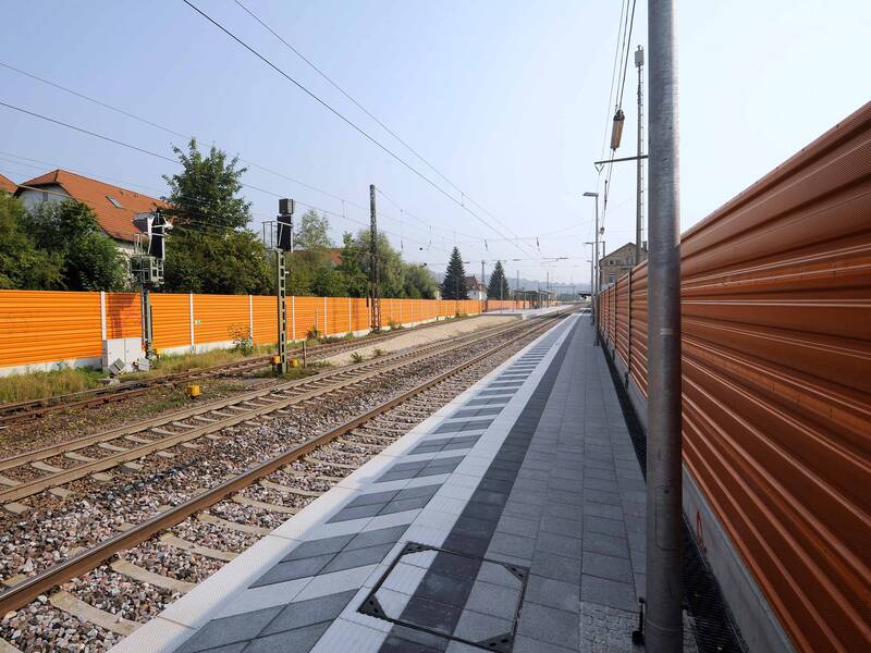 Bahnsteig am Ebersbacher Bahnhof