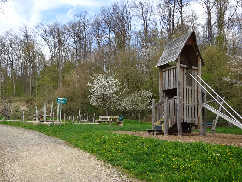 Spielplatz am Steinbruch in Roßwälden