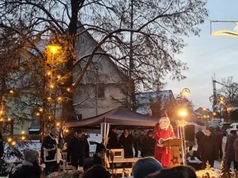 Dorfweihnacht mit Besuch des Nikolauses in Sulpach